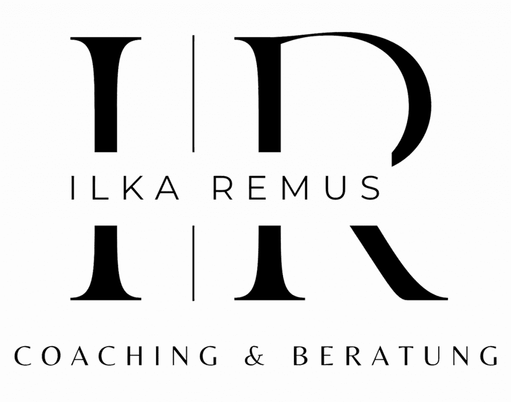 Logo der Outplacement-Beratung Ilka Remus: dunkle Initialen und Schriftzug auf weißem Hintergrund