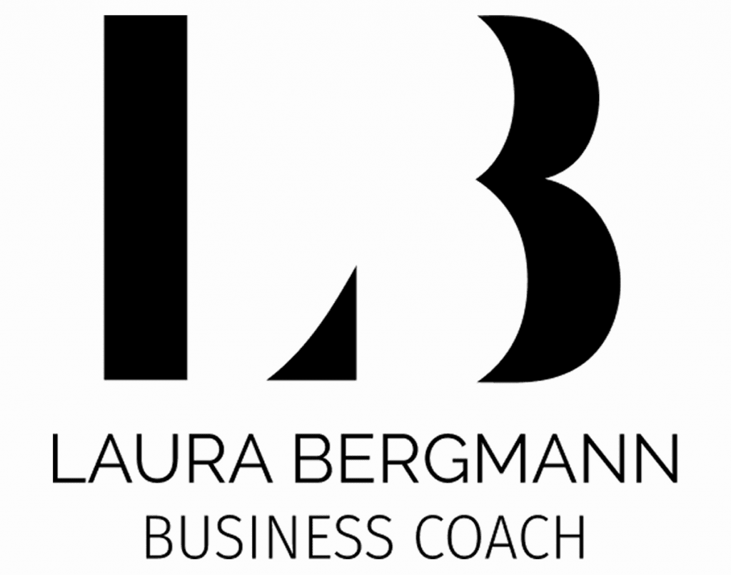 Logo der Business Coachin Laura Bergmann: dunkle Initialen und Schriftzug auf weißem Hintergrund
